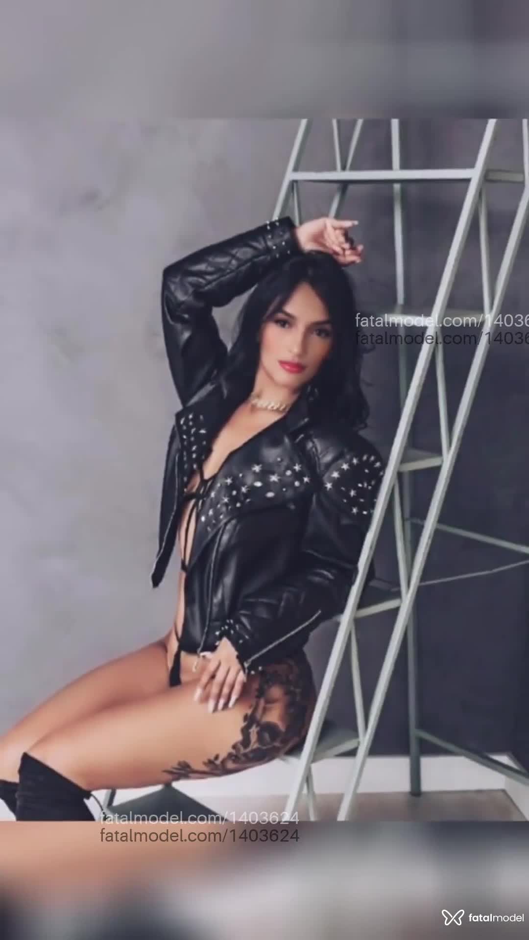 Acompanhante mulher morena (o) de olhos pretos - Juliana Acompanhante mulher morena (o) de olhos pretos - Juliana