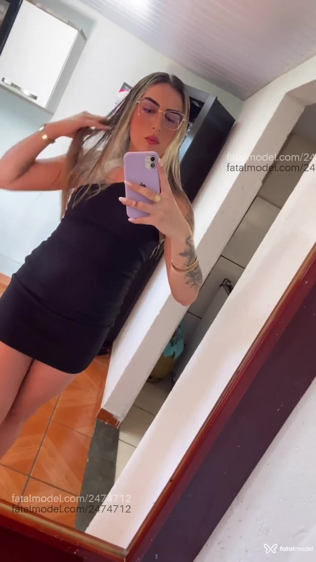 Acompanhante mulher trans loira (o) de olhos castanhos em Juiz de Fora Acompanhante mulher trans loira (o) de olhos castanhos em Juiz de Fora - Miih