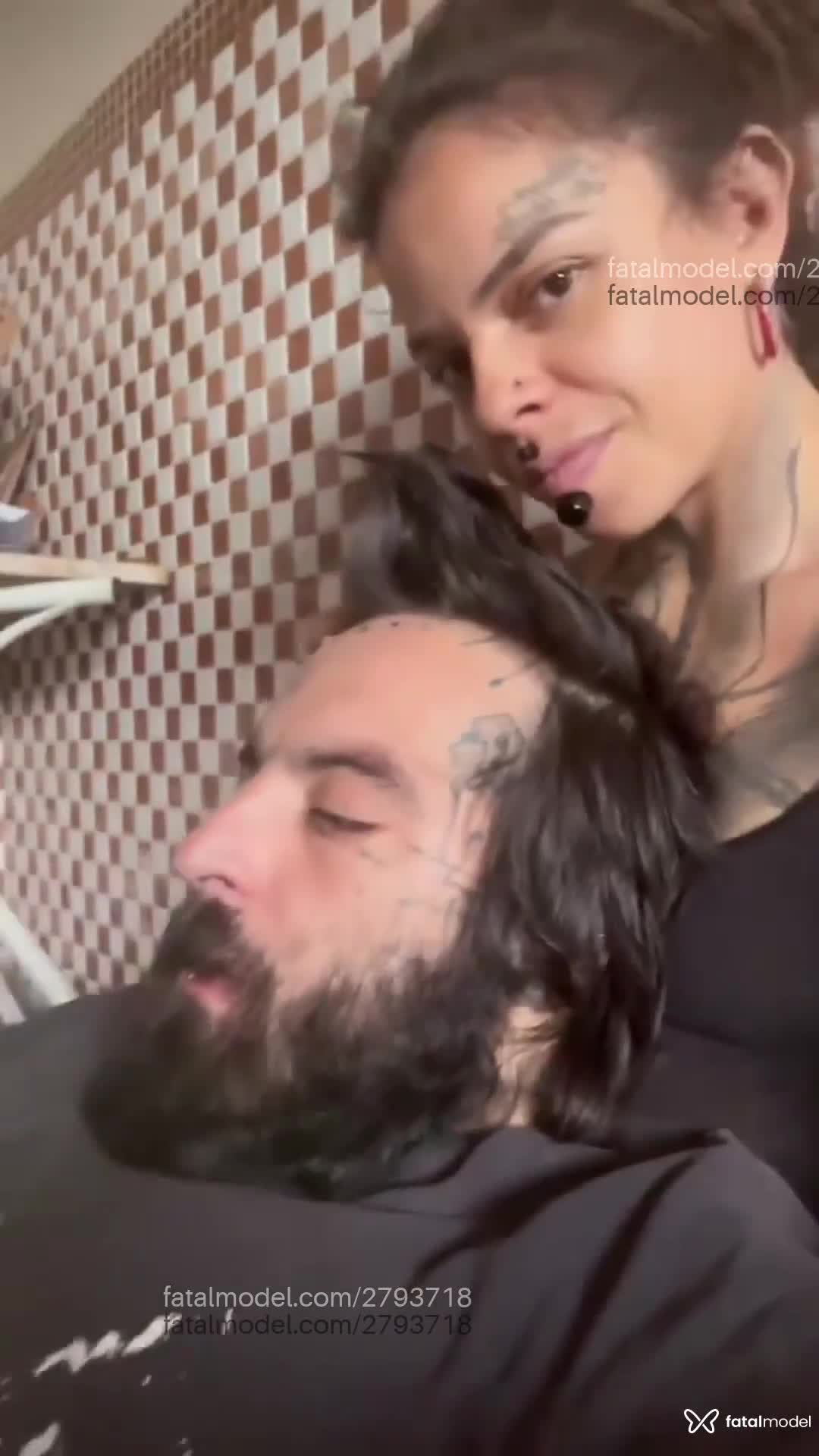 Acompanhante homem com cabelo castanho de olhos castanhos em São Paulo - Calígula