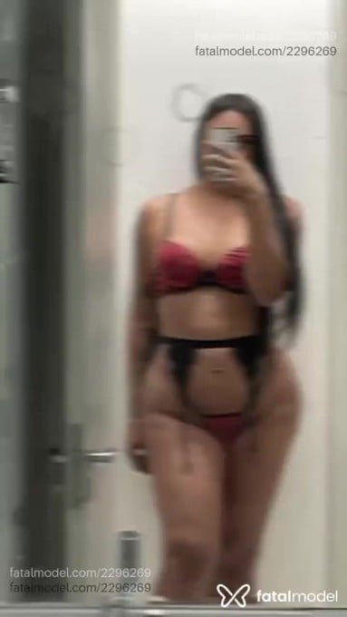 Acompanhante mulher trans morena (o) de olhos mel em Goiânia Acompanhante mulher trans morena (o) de olhos mel em Goiânia - Erica Lima