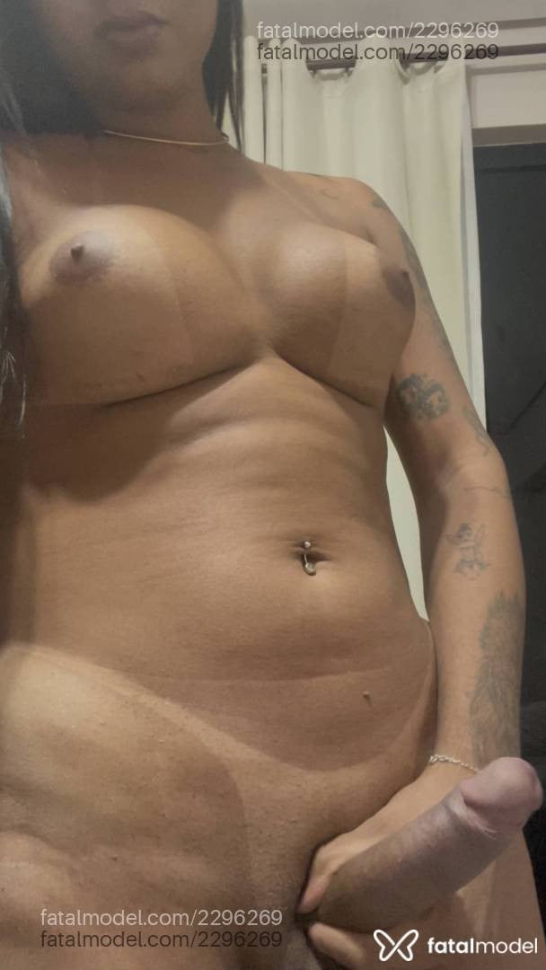Acompanhante mulher trans morena (o) de olhos mel em Goiânia Acompanhante mulher trans morena (o) de olhos mel em Goiânia - Erica Lima