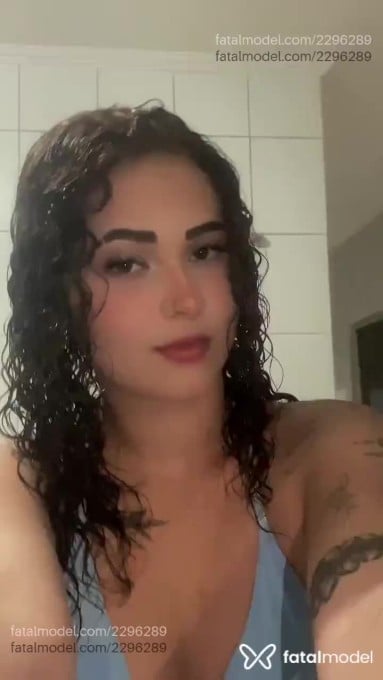 Acompanhante mulher morena (o) de olhos castanhos - Emilly Santos Acompanhante mulher morena (o) de olhos castanhos - Emilly Santos