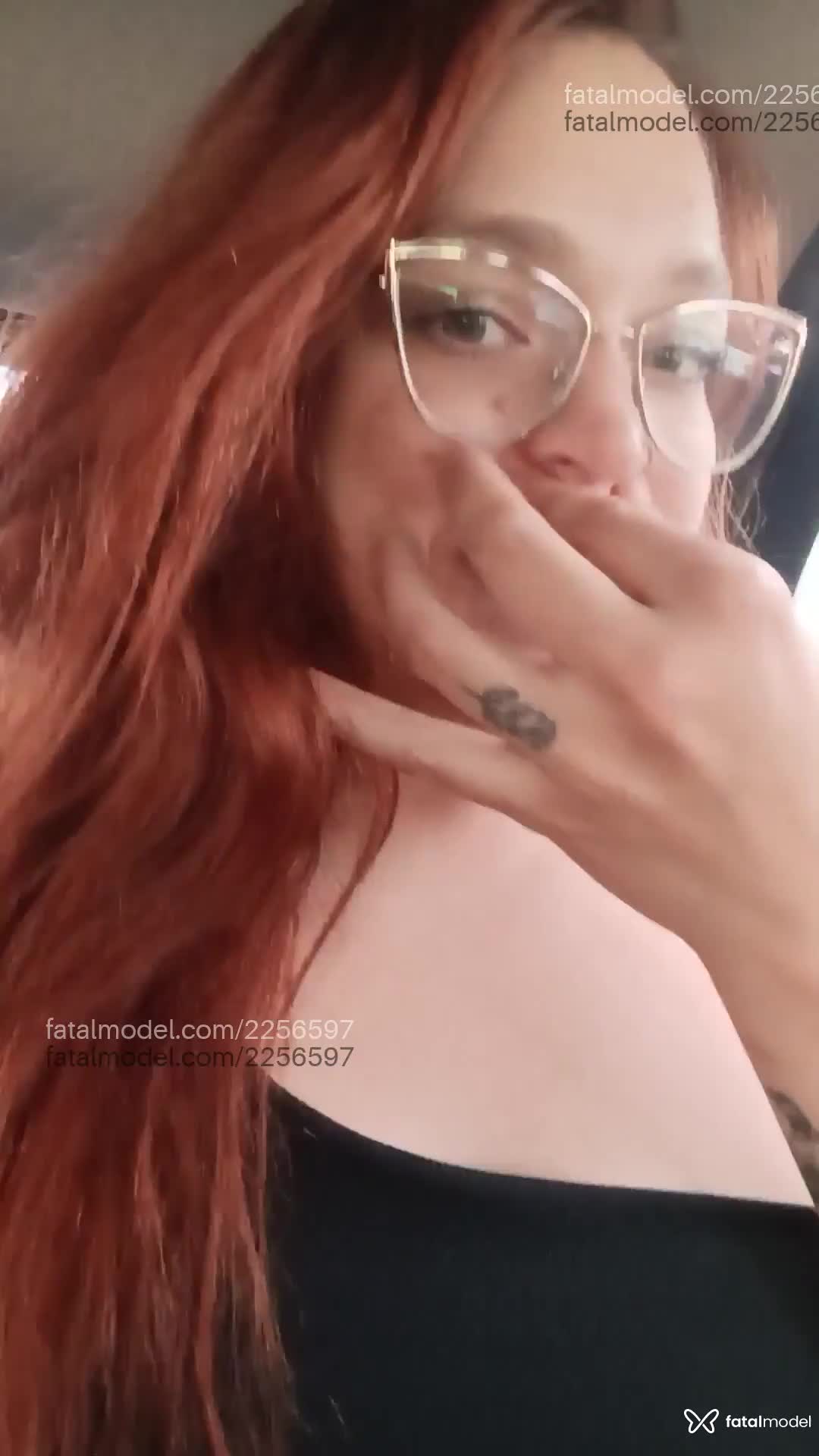 Acompanhante mulher ruiva (o) de olhos verdes - Hotwife Thay Acompanhante mulher ruiva (o) de olhos verdes - Hotwife Thay