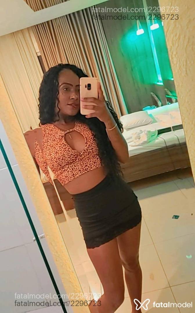 Acompanhante mulher morena (o) de olhos pretos em Goianésia Acompanhante mulher morena (o) de olhos pretos em Goianésia - Pretinhaaa