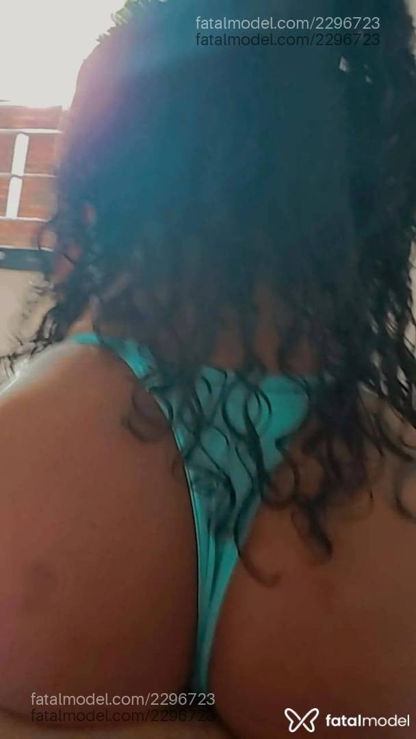 Acompanhante mulher morena (o) de olhos pretos em Goianésia Acompanhante mulher morena (o) de olhos pretos em Goianésia - Pretinhaaa
