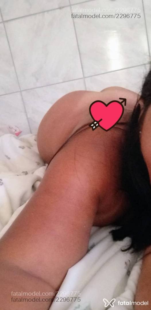 Acompanhante mulher morena (o) de olhos castanhos - Amanda