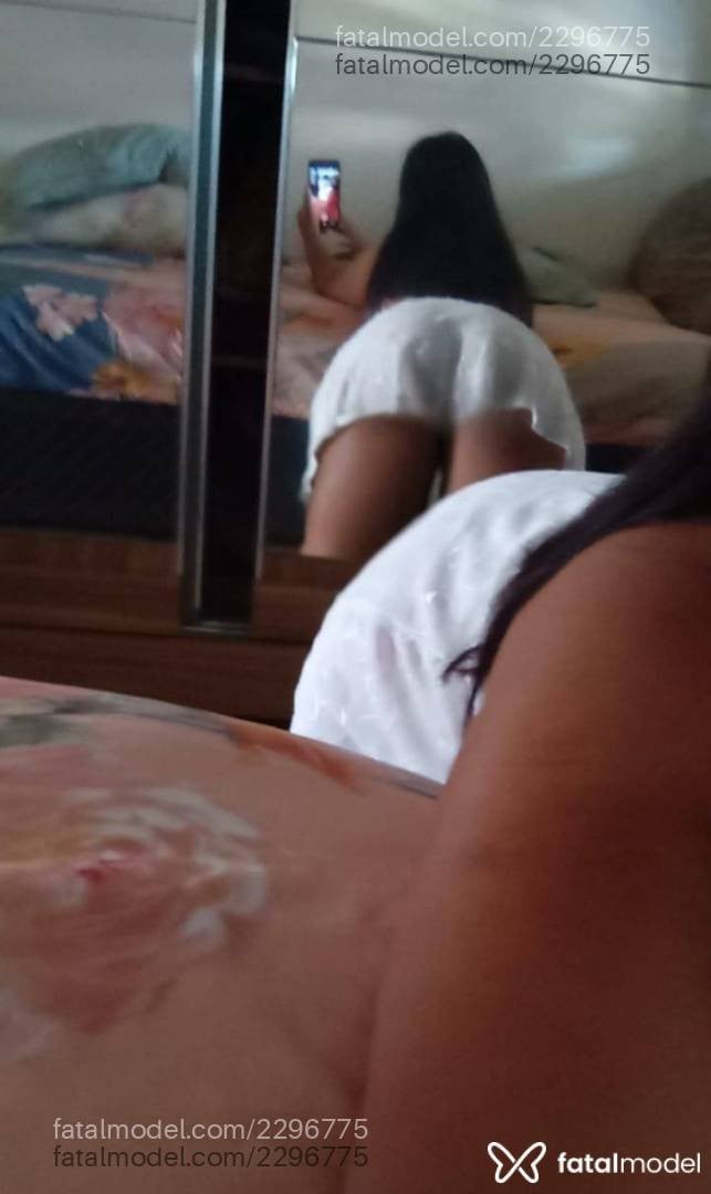 Acompanhante mulher morena (o) de olhos castanhos - Amanda