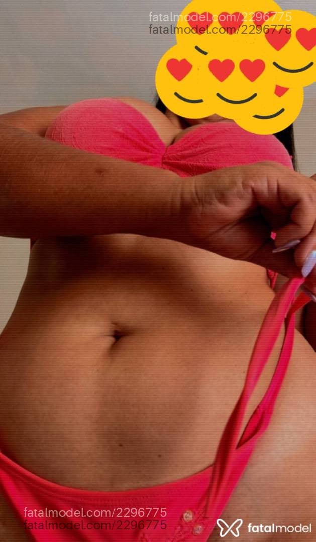 Acompanhante mulher morena (o) de olhos castanhos - Amanda