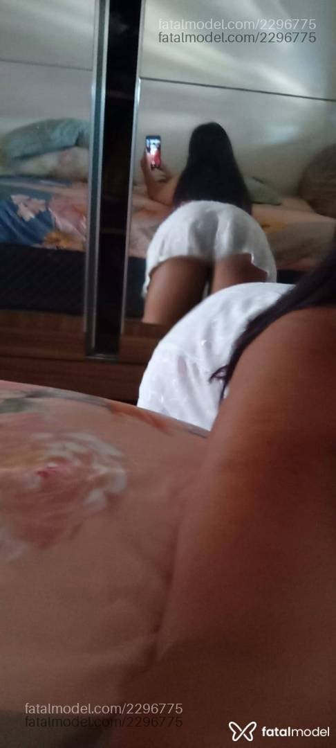Acompanhante mulher morena (o) de olhos castanhos - Amanda