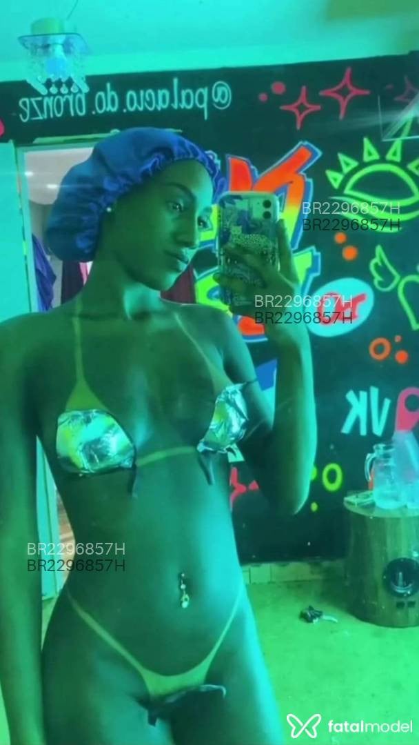 Acompanhante mulher com cabelo castanho de olhos castanhos em Ribeirão Preto Acompanhante mulher com cabelo castanho de olhos castanhos em Ribeirão Preto - Letícia