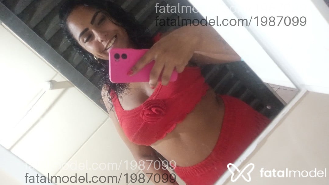 Acompanhante mulher morena (o) de olhos castanhos em Brasilândia de Minas Acompanhante mulher morena (o) de olhos castanhos em Brasilândia de Minas - Morena