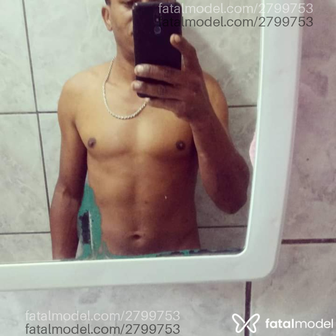 Acompanhante homem morena (o) de olhos mel em Aparecida de Goiânia - Robão