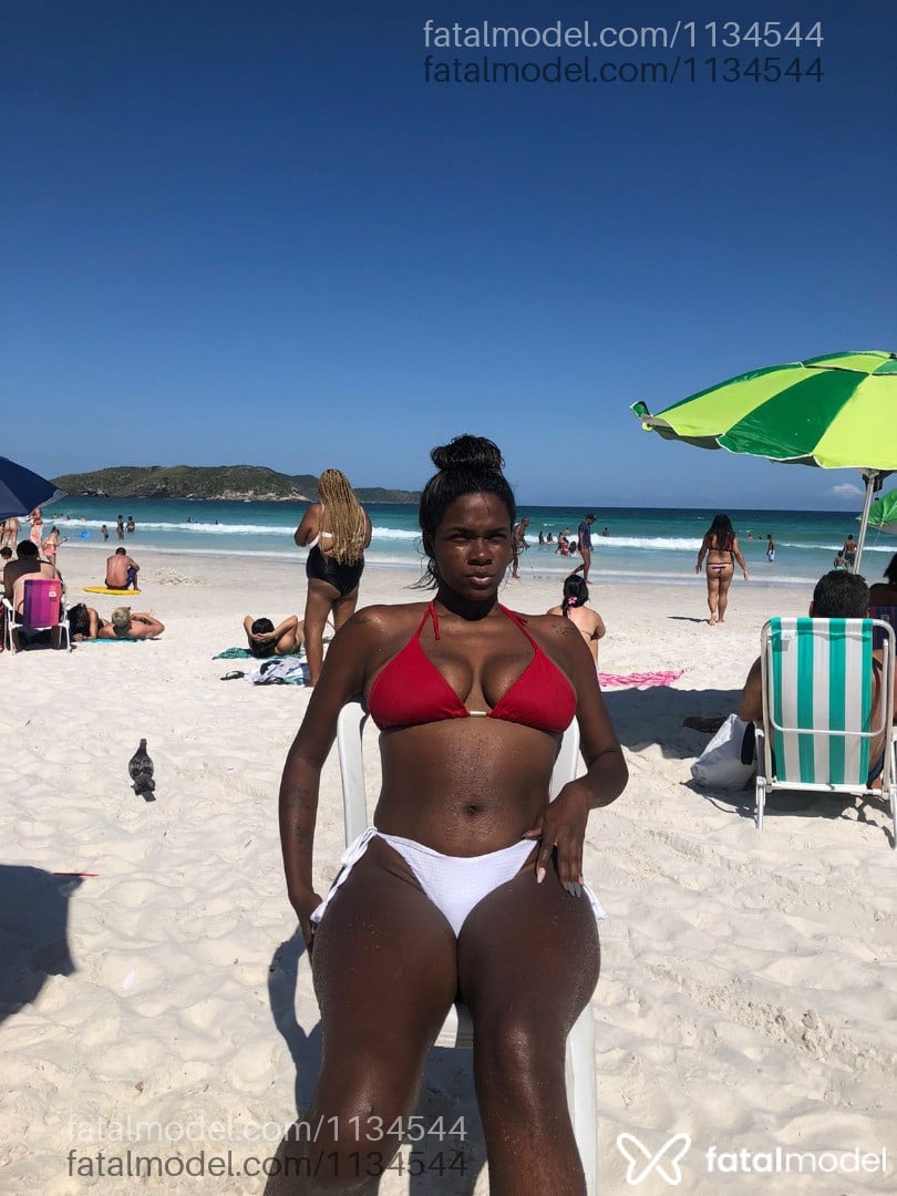 Acompanhante mulher loira (o) de olhos pretos em Patos de Minas Acompanhante mulher loira (o) de olhos pretos em Patos de Minas - Jojo