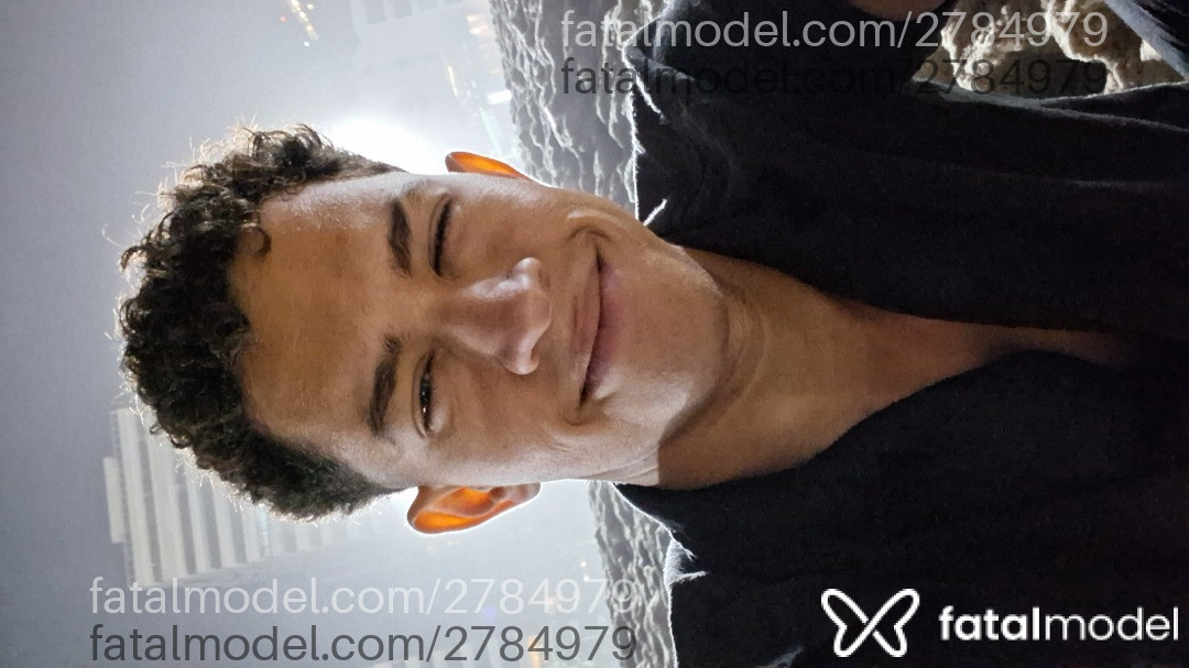 Acompanhante homem com cabelo castanho de olhos verdes em Rio de Janeiro - Ofbrazilianguy