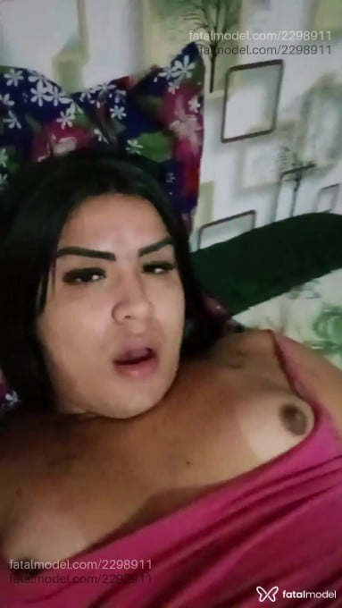 Acompanhante mulher trans morena (o) de olhos castanhos - Gaby Falcão Acompanhante mulher trans morena (o) de olhos castanhos - Gaby Falcão