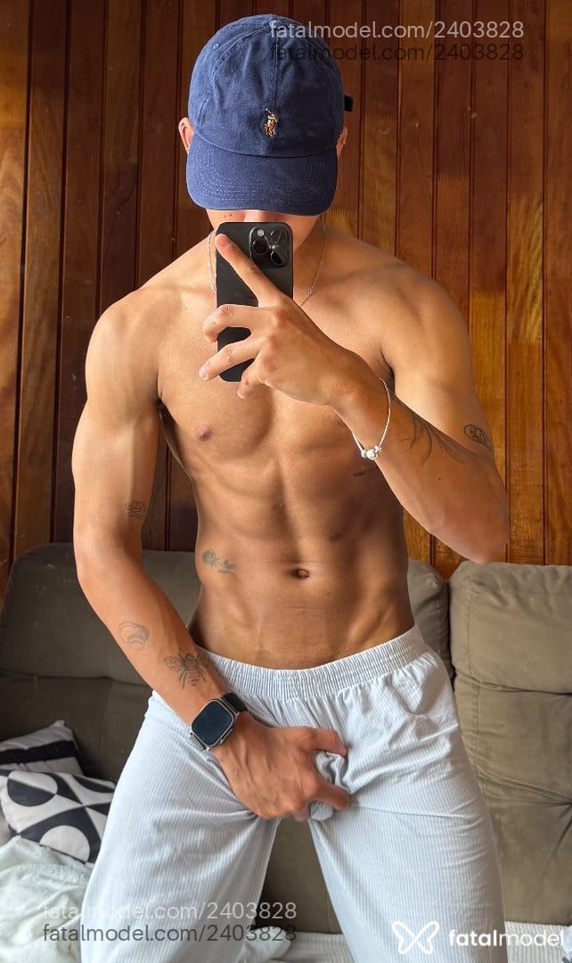 Acompanhante homem loira (o) de olhos mel - Biel