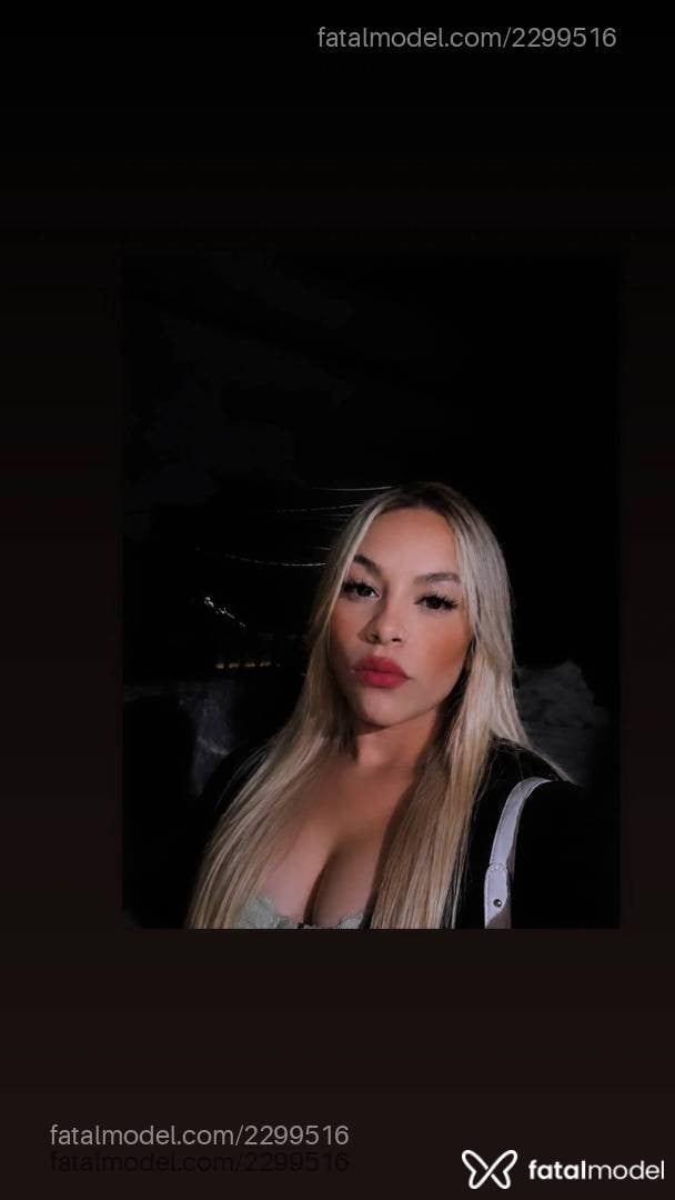 Acompanhante mulher loira (o) de olhos castanhos - Criisbella