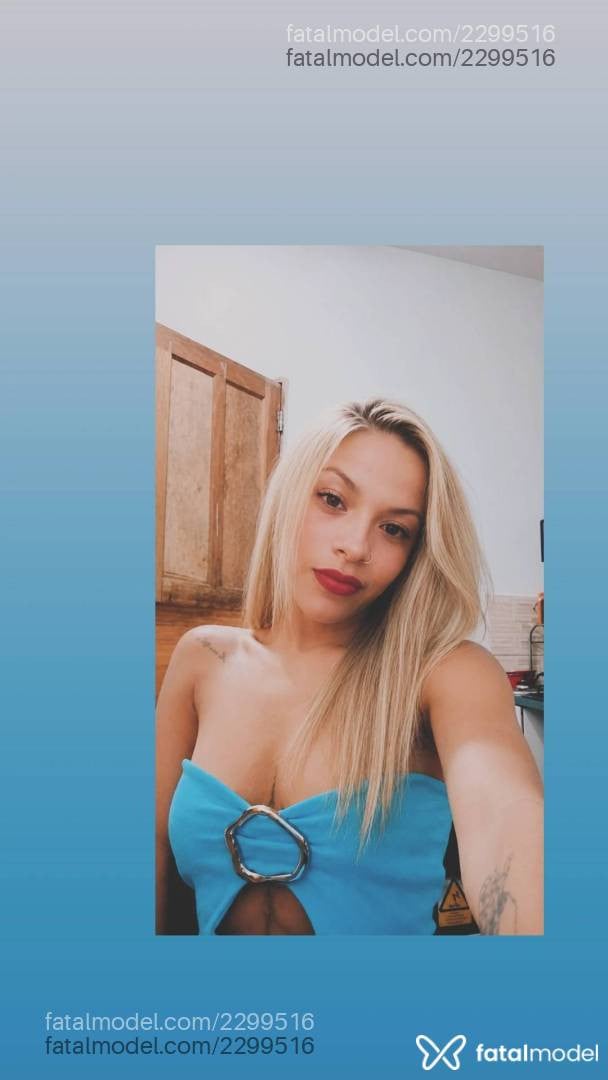 Acompanhante mulher loira (o) de olhos castanhos - Criisbella