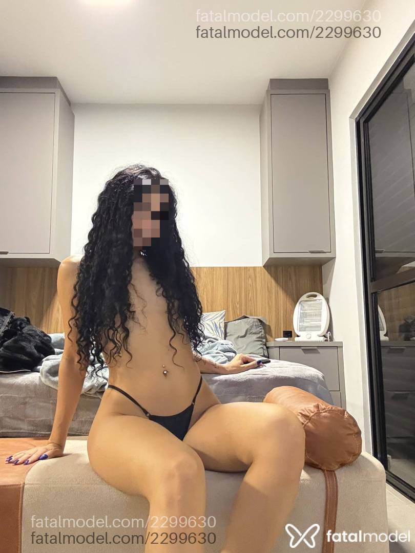 Acompanhante mulher morena (o) de olhos castanhos - Bela