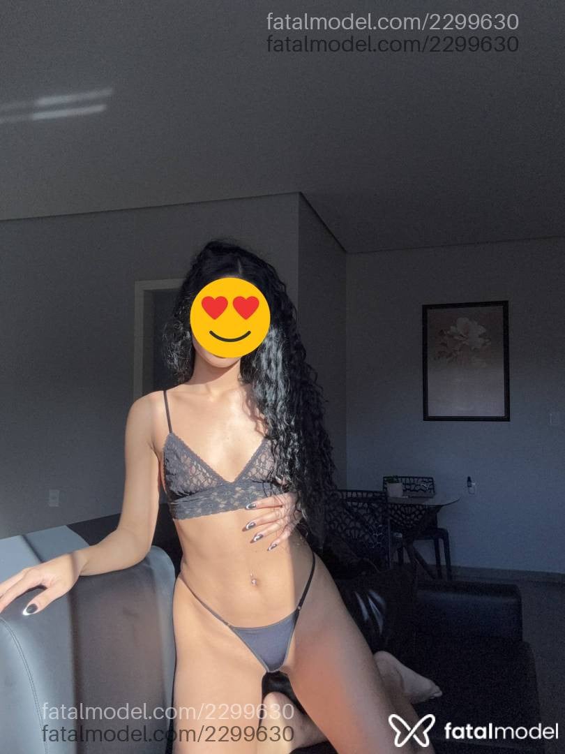 Acompanhante mulher morena (o) de olhos castanhos - Bela