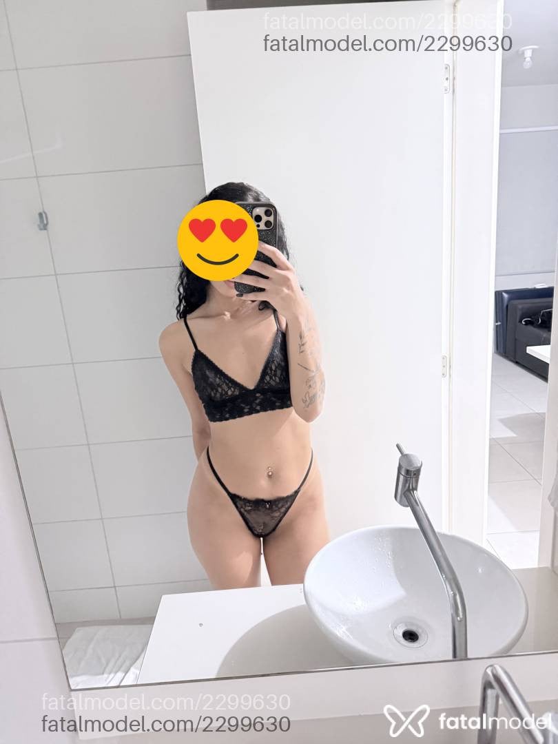 Acompanhante mulher morena (o) de olhos castanhos - Bela