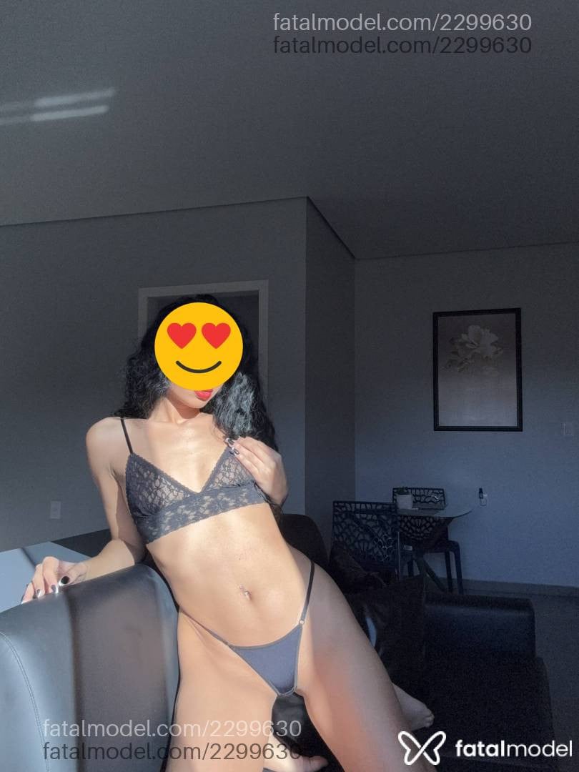 Acompanhante mulher morena (o) de olhos castanhos - Bela