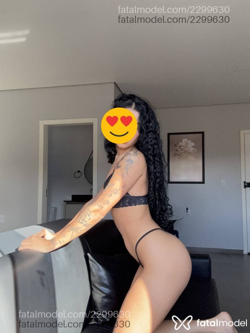 Acompanhante mulher morena (o) de olhos castanhos - Bela