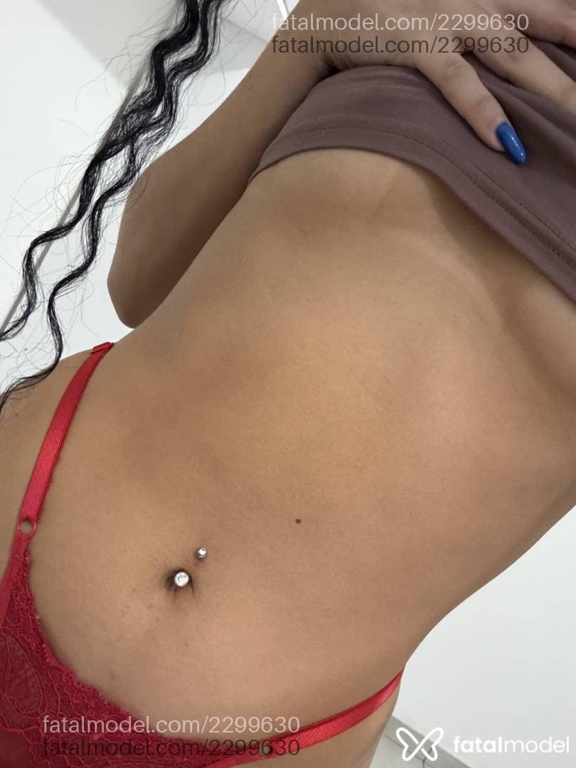 Acompanhante mulher morena (o) de olhos castanhos - Bela