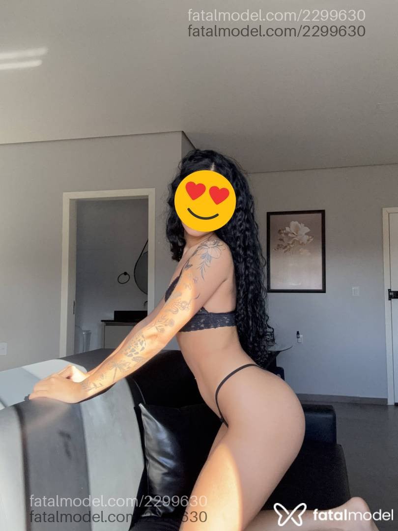 Acompanhante mulher morena (o) de olhos castanhos - Bela