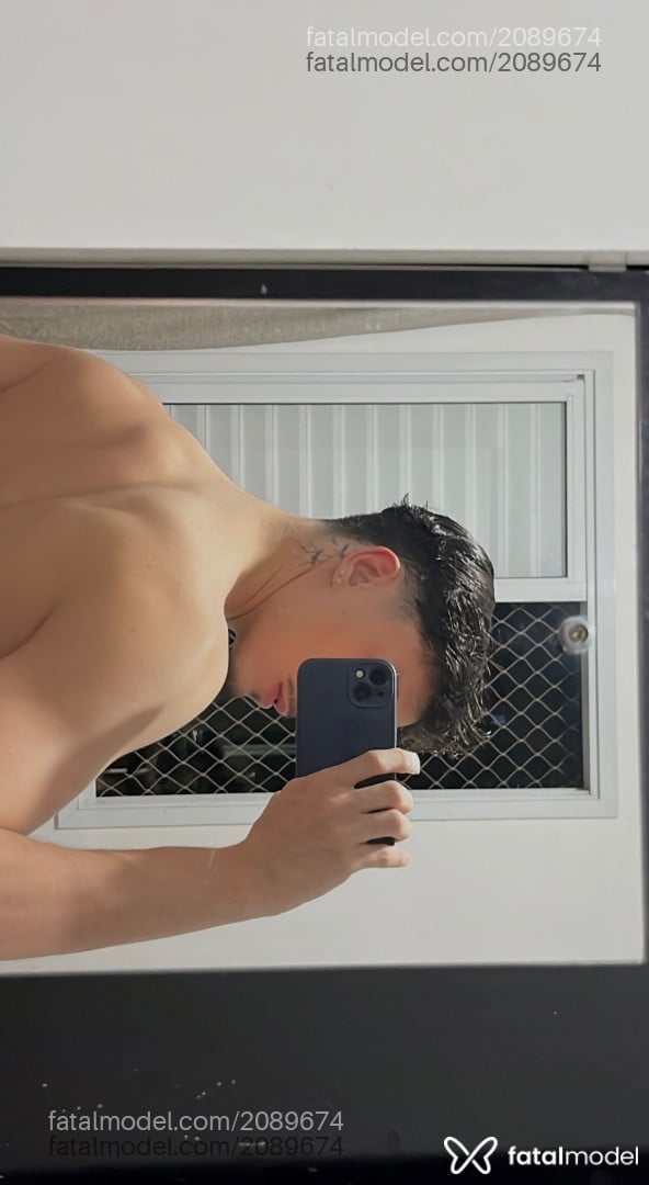 Acompanhante homem com cabelo castanho de olhos castanhos em Campinas Acompanhante homem com cabelo castanho de olhos castanhos em Campinas - Caio