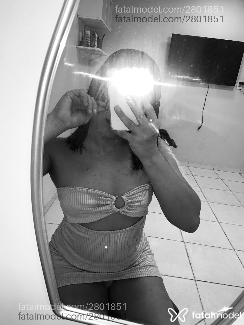 Acompanhante mulher trans com cabelo colorido de olhos castanhos em Marabá - Luna Gabrielly