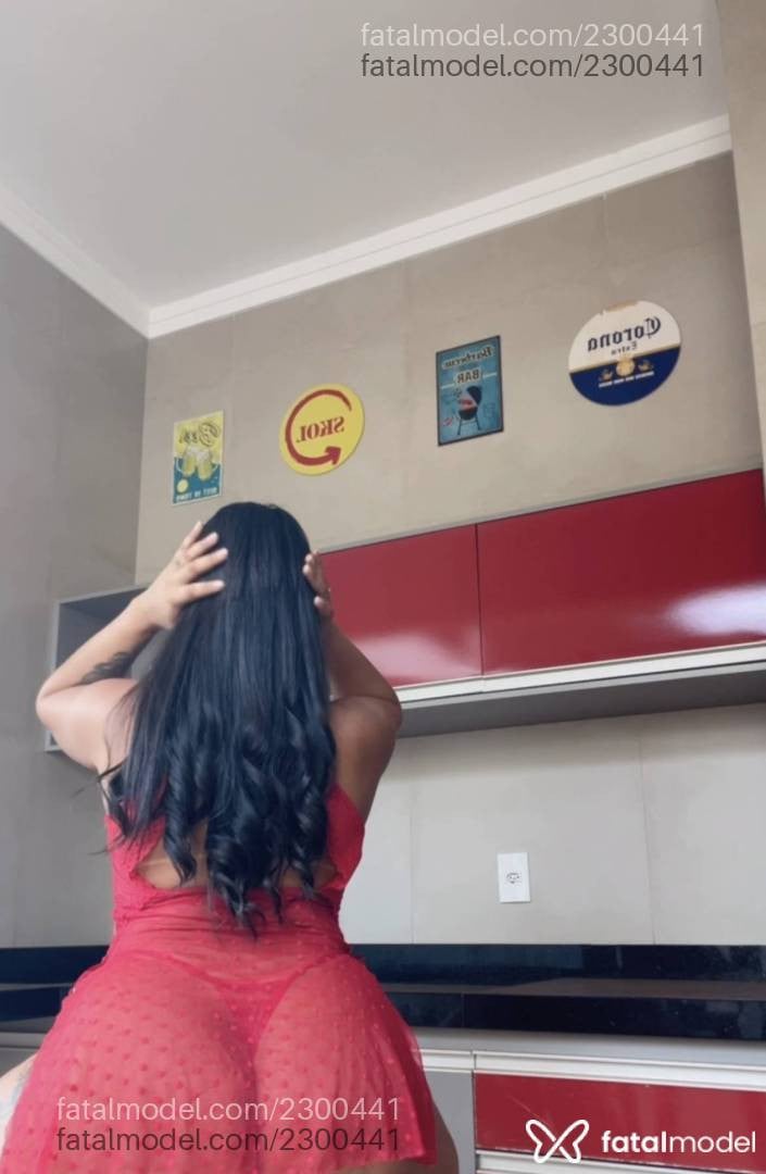 Acompanhante mulher morena (o) de olhos castanhos em Sertãozinho - Leticia