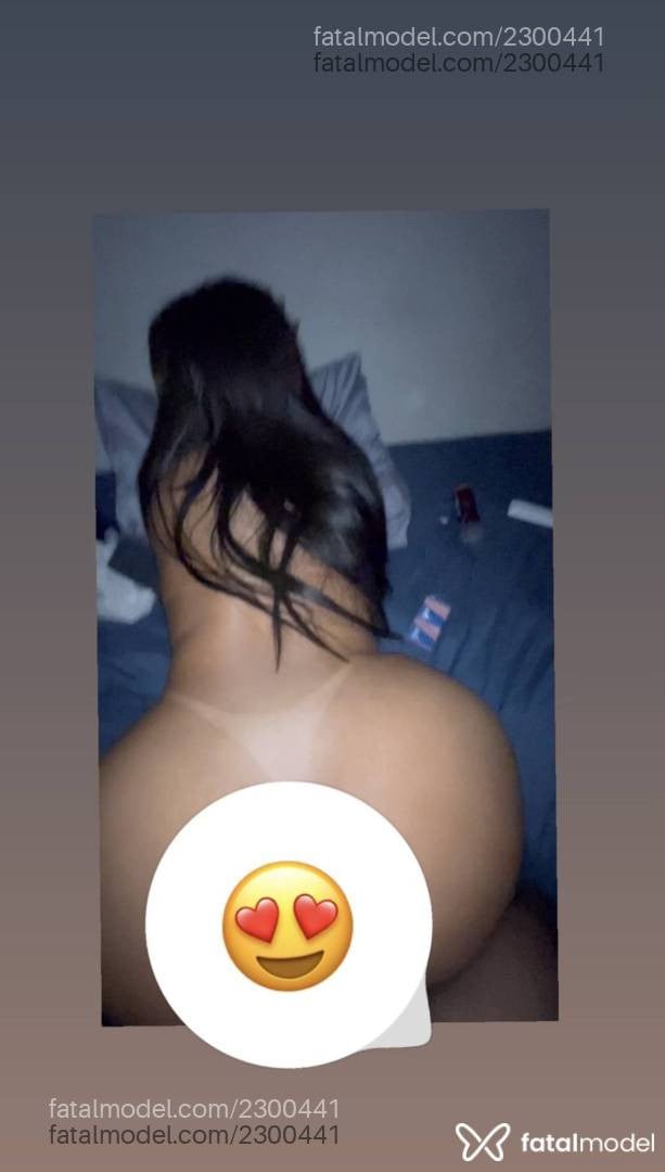 Acompanhante mulher morena (o) de olhos castanhos - Heloisa
