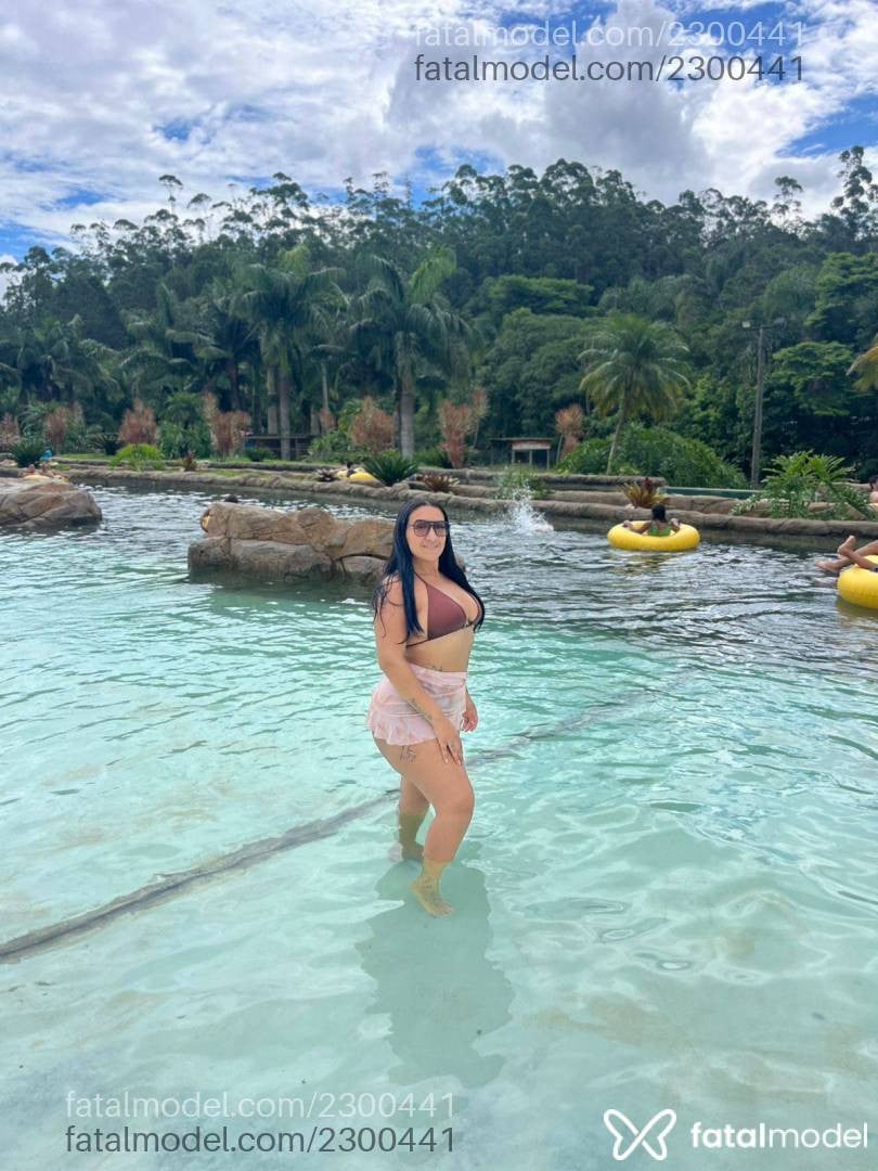 Acompanhante mulher morena (o) de olhos castanhos em Sertãozinho - Leticia