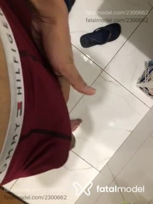 Acompanhante homem morena (o) de olhos castanhos em Maringá Acompanhante homem morena (o) de olhos castanhos em Maringá - Ksdc