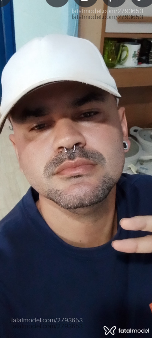 Acompanhante homem morena (o) de olhos castanhos - Gael Santos Acompanhante homem morena (o) de olhos castanhos - Gael Santos