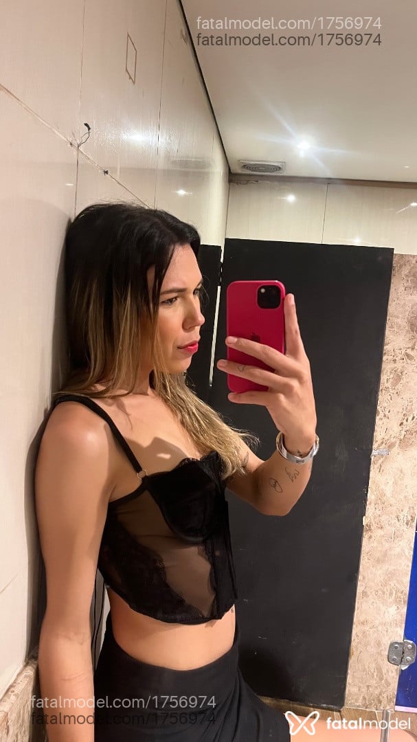 Acompanhante mulher trans loira (o) de olhos castanhos em Campina Grande Acompanhante mulher trans loira (o) de olhos castanhos em Campina Grande - Agatha