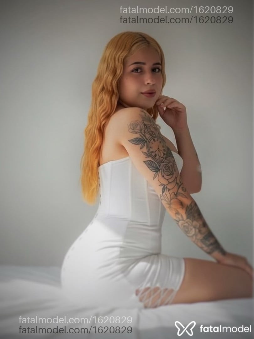 Acompanhante mulher com cabelo castanho de olhos castanhos em Goiânia - Aysha