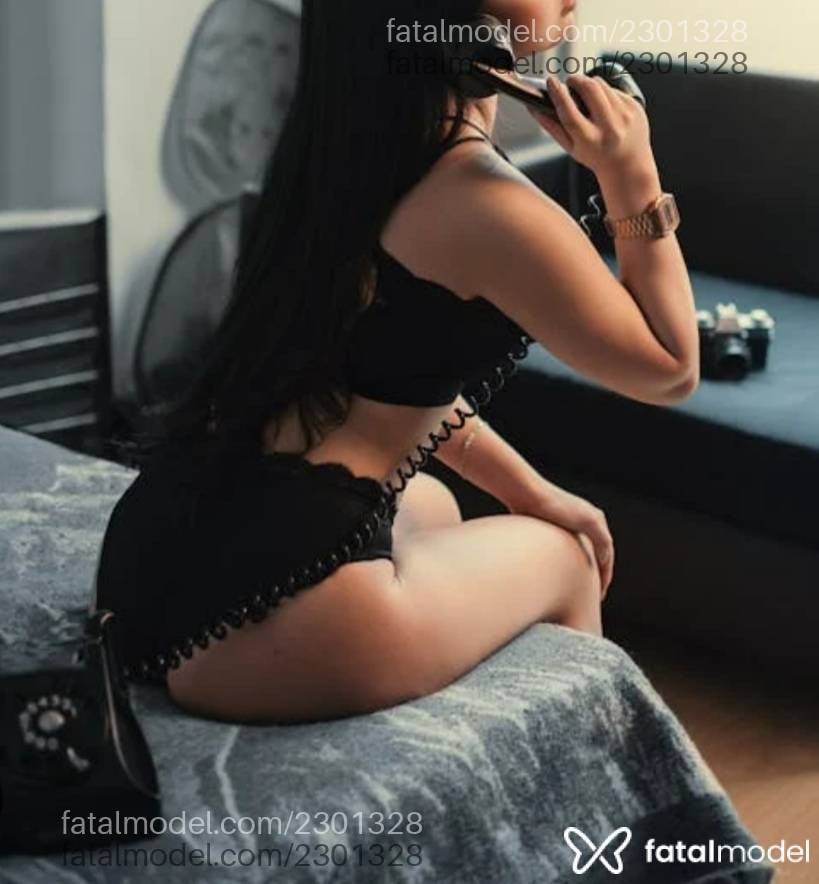 Acompanhante mulher com cabelo castanho de olhos castanhos em Rio Verde - Paula Lopez