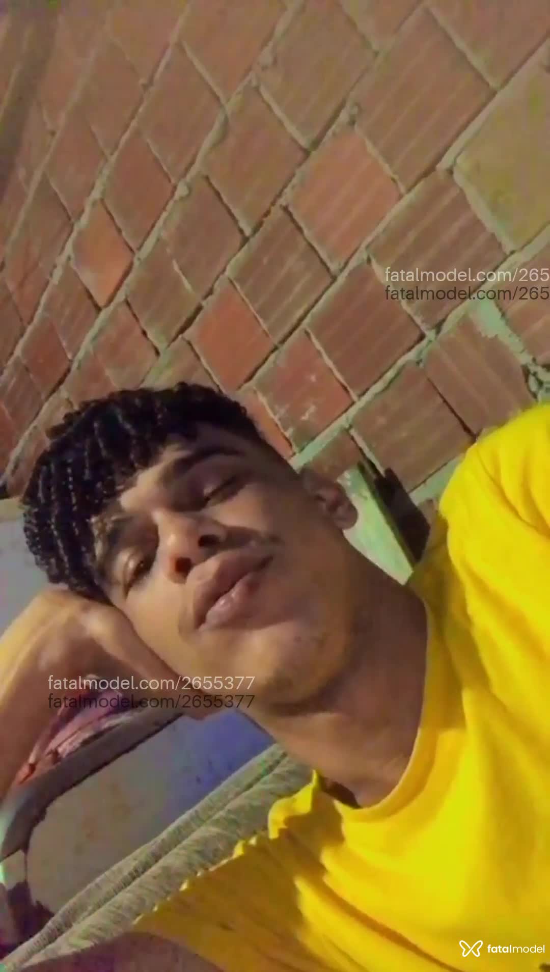 Acompanhante homem com cabelo castanho de olhos mel em Virtual - Xuuninho