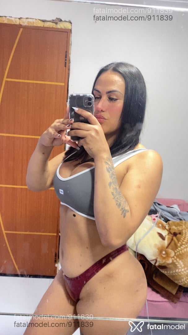 Acompanhante mulher trans morena (o) de olhos castanhos em Balneário Camboriú - Ysabella Portela
