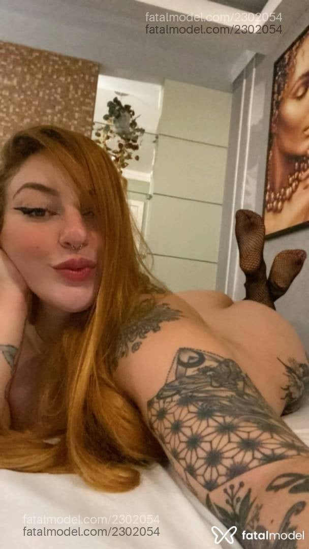 Acompanhante mulher ruiva (o) de olhos verdes em Cruz Alta - Luna Martins