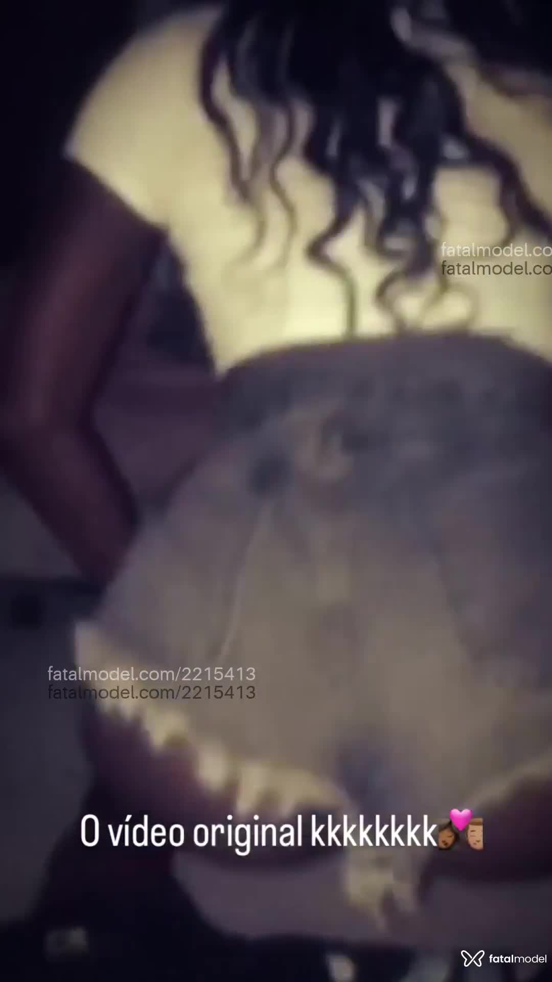 Acompanhante mulher trans com cabelo castanho de olhos pretos em Armação dos Búzios - Pretinhaluxo