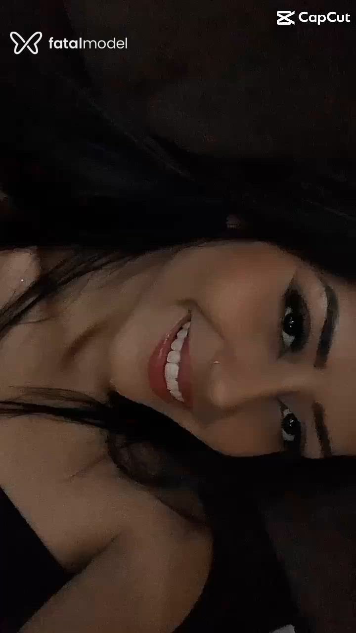 Acompanhante mulher com cabelo castanho de olhos castanhos em Rolim de Moura Acompanhante mulher com cabelo castanho de olhos castanhos em Rolim de Moura - Kisha