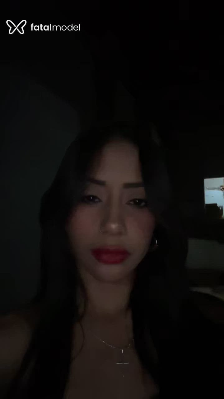 Acompanhante mulher com cabelo castanho de olhos castanhos em Rolim de Moura Acompanhante mulher com cabelo castanho de olhos castanhos em Rolim de Moura - Kisha