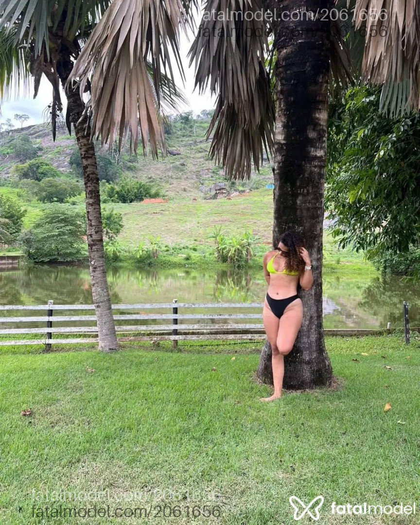 Acompanhante mulher morena (o) de olhos castanhos - Angel