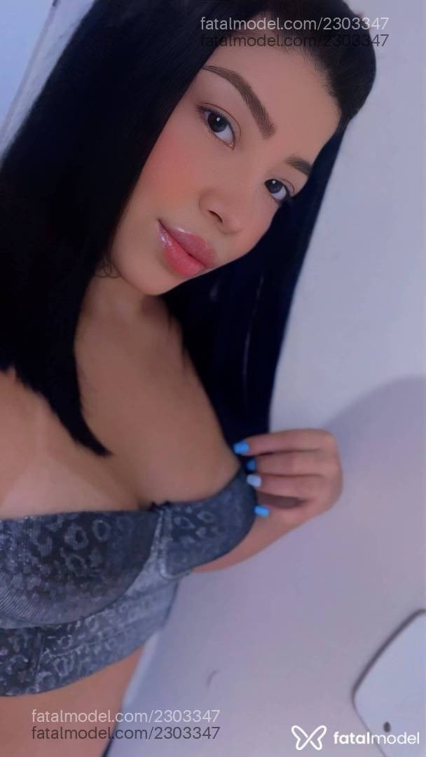 Acompanhante mulher loira (o) de olhos castanhos - Ayumi