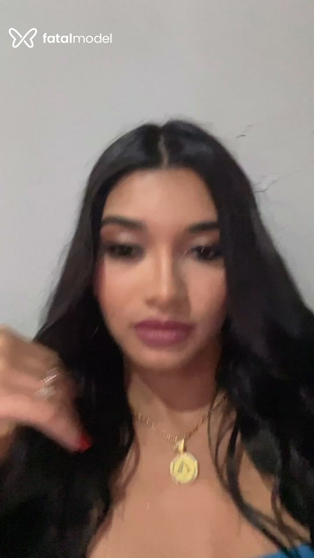 Acompanhante mulher morena (o) de olhos pretos - Bella Campos