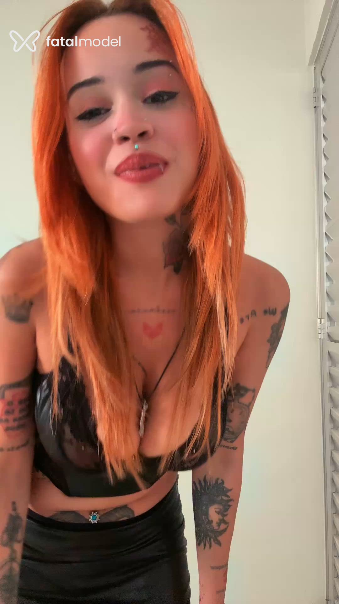 Acompanhante mulher ruiva (o) de olhos castanhos em Guarapari Acompanhante mulher ruiva (o) de olhos castanhos em Guarapari - Lua Bentez