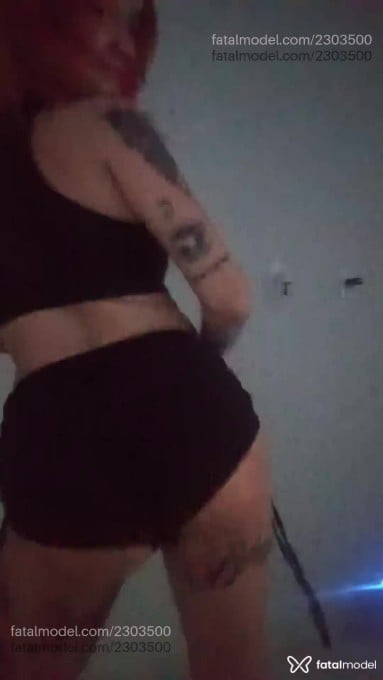 Acompanhante mulher ruiva (o) de olhos castanhos em Guarapari - Lua Bentez